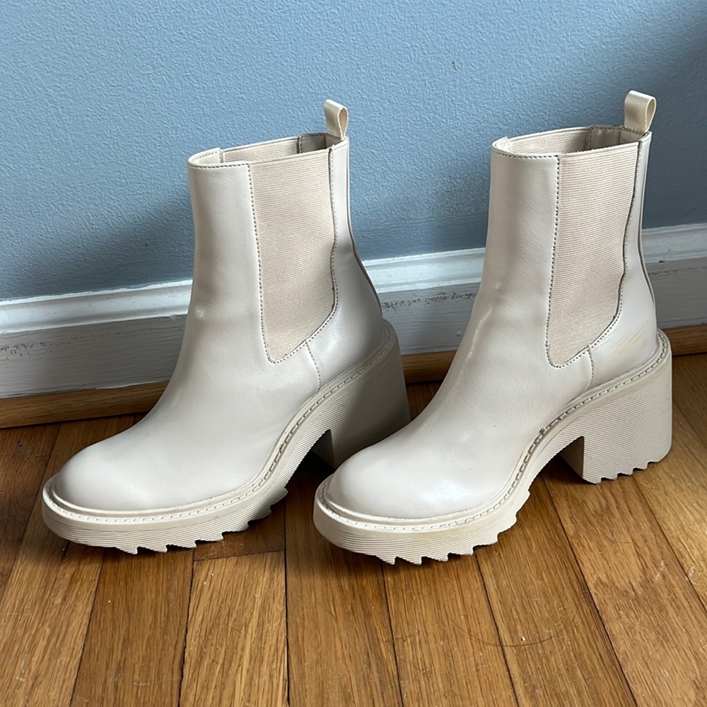 Chunky beige faux leather boots